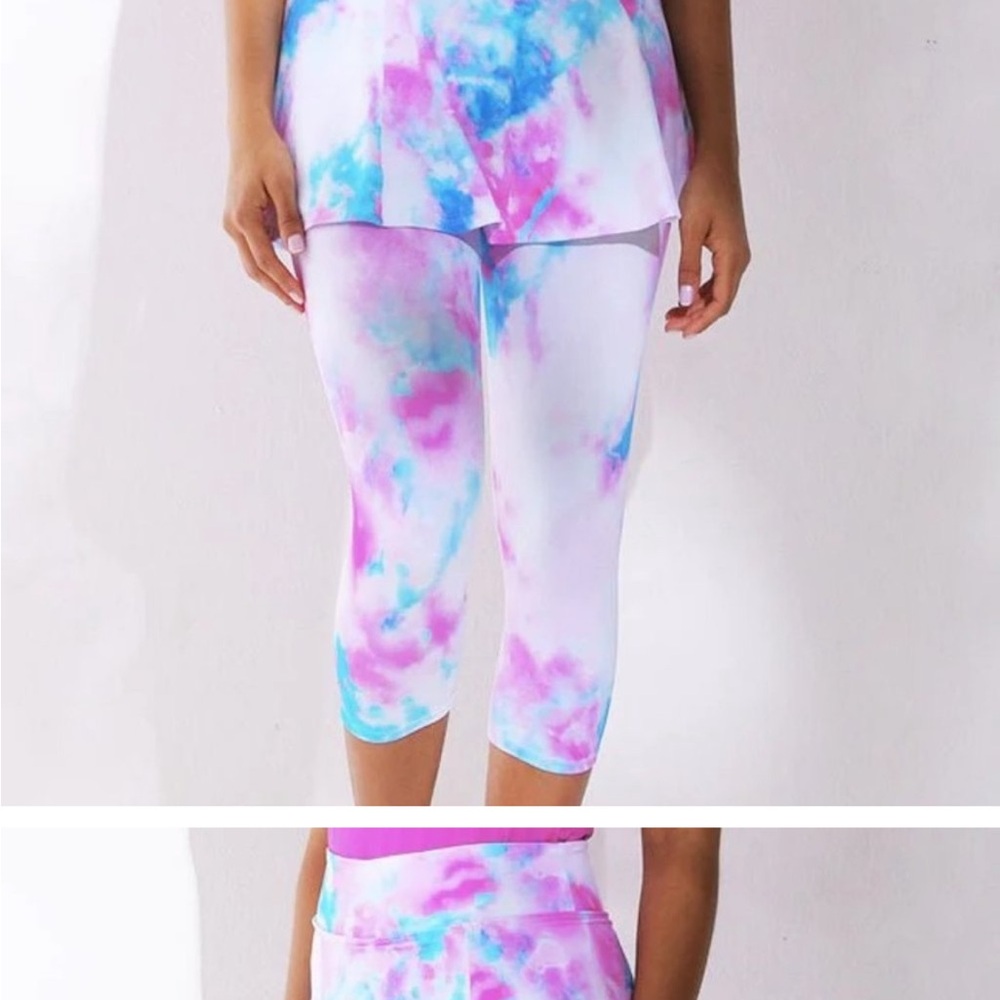 Dona Jo tennis skirt with 3/4 attached leggings size 2 large